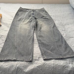 Classic Gray Women's Straight Leg Jeans A-14